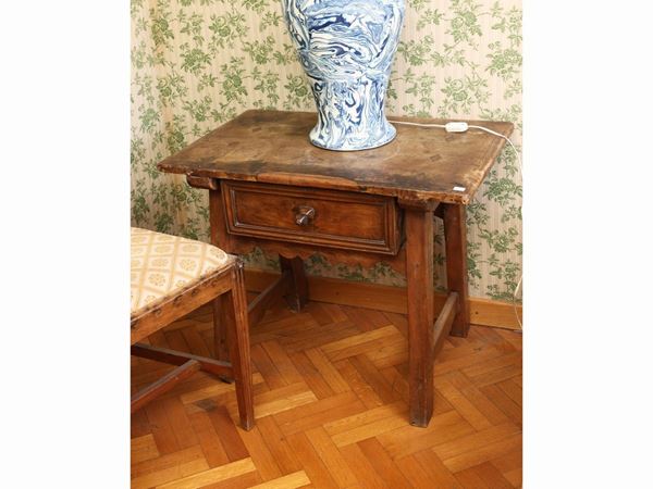 Small rustic biscuit table