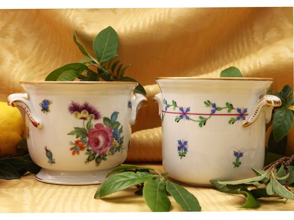 Two small porcelain vase holders, Herend
