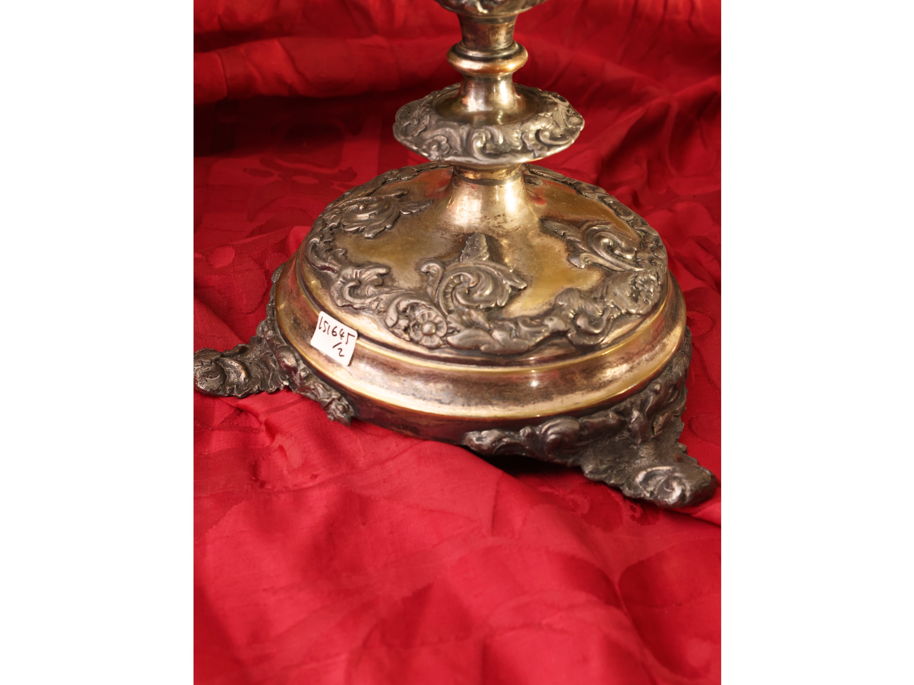 Coppia di Grandi Candelabri in Metallo Argentato