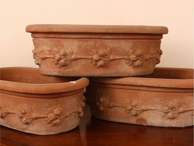 Tre Vasi da Giardino in Terracotta