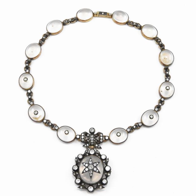 Collana con Pendente in Oro Giallo e Argento con Diamanti e Quarzi Ialini