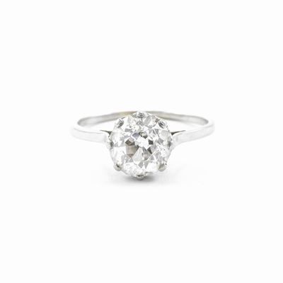 Anello Solitario in Platino con Diamante