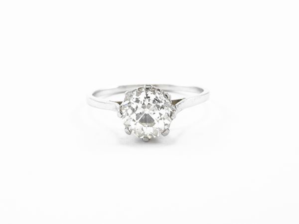 Platinum solitaire ring with diamond