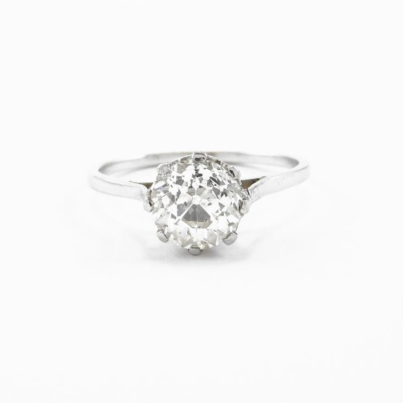Anello Solitario in Platino con Diamante