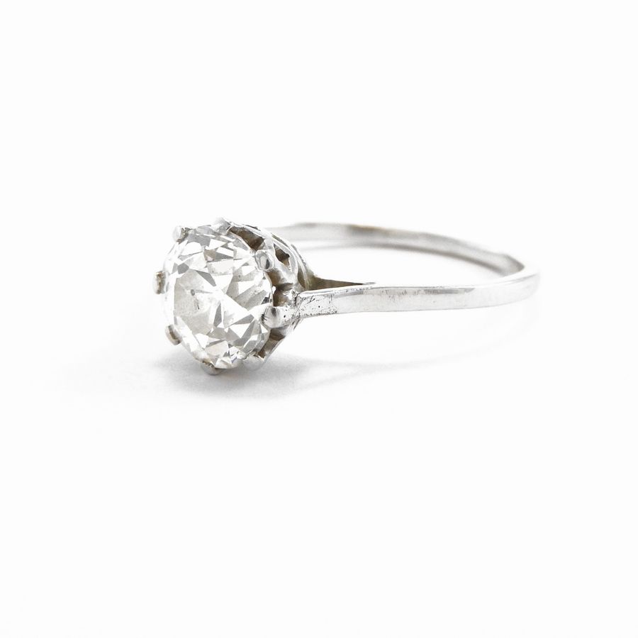 Anello Solitario in Platino con Diamante