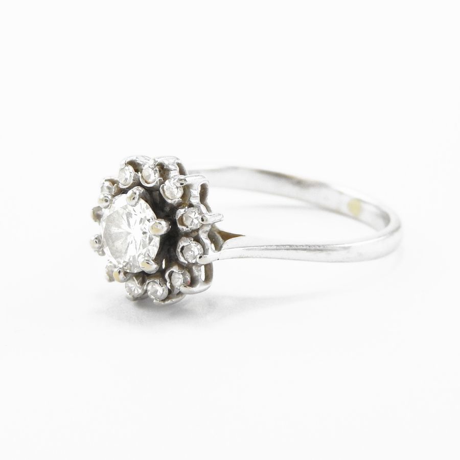 Anello in Oro Bianco con Diamanti