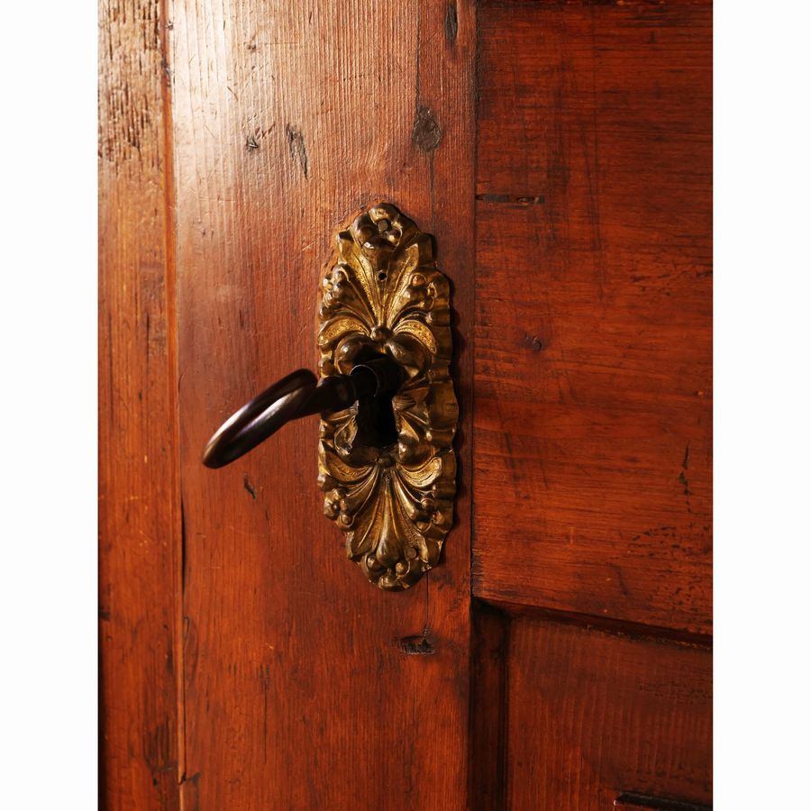 Armadio in Legno Tenero