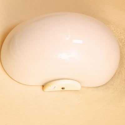 Coppia di Applique in Vetro Lattimo e Metallo