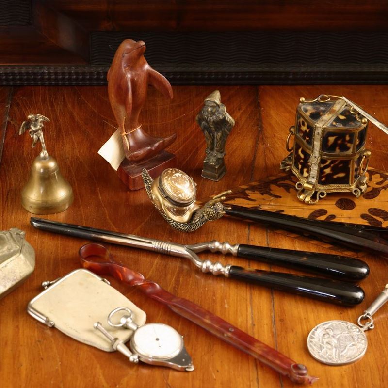Miscellanea di Curiosità e Ninnoli D'epoca da Collezione