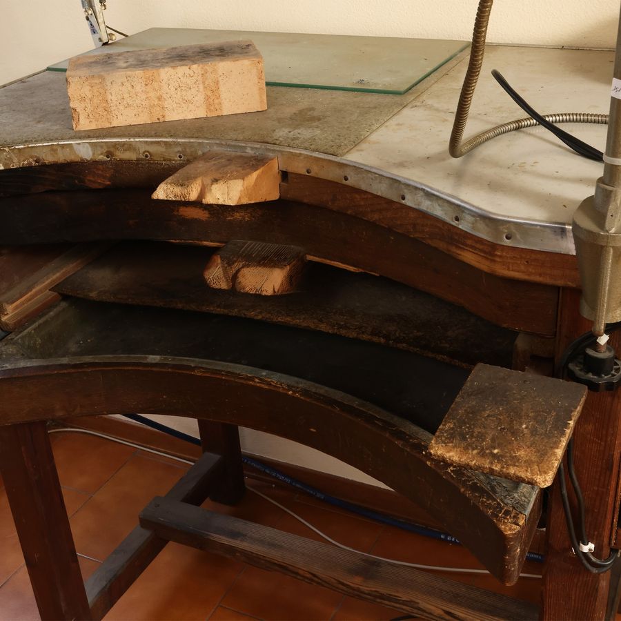 Banco da Orafo in Legno Tenero