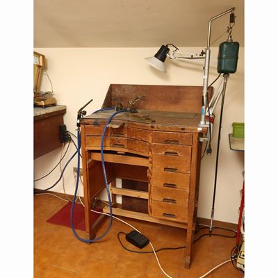Banco da Orafo in Legno Tenero