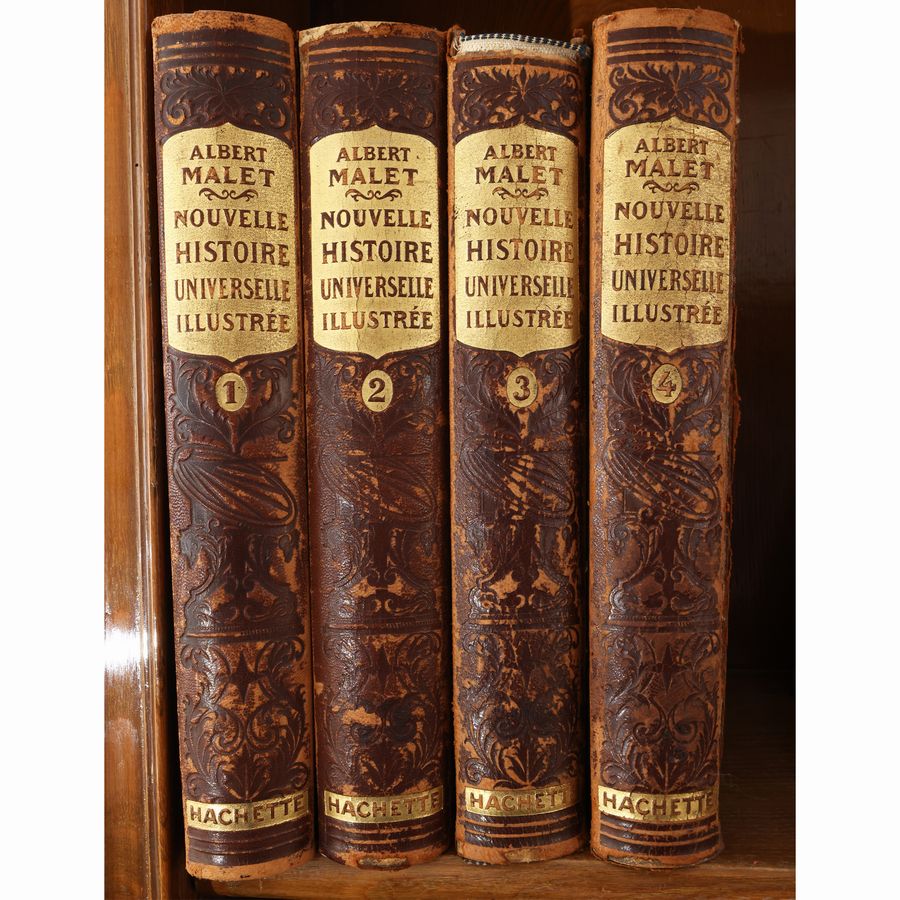 Albert Mallet, Nouvelle Histoire Universelle