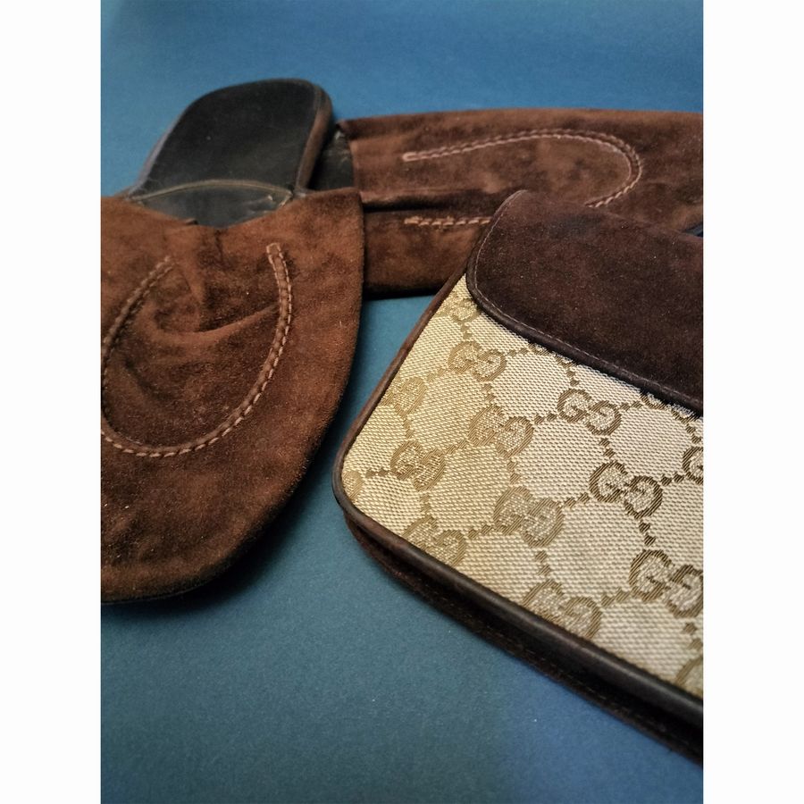 Gucci Paio di Pantofole in Camoscio