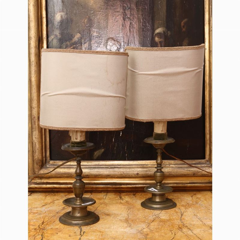 Coppia di Piccole Torciere in Bronzo
