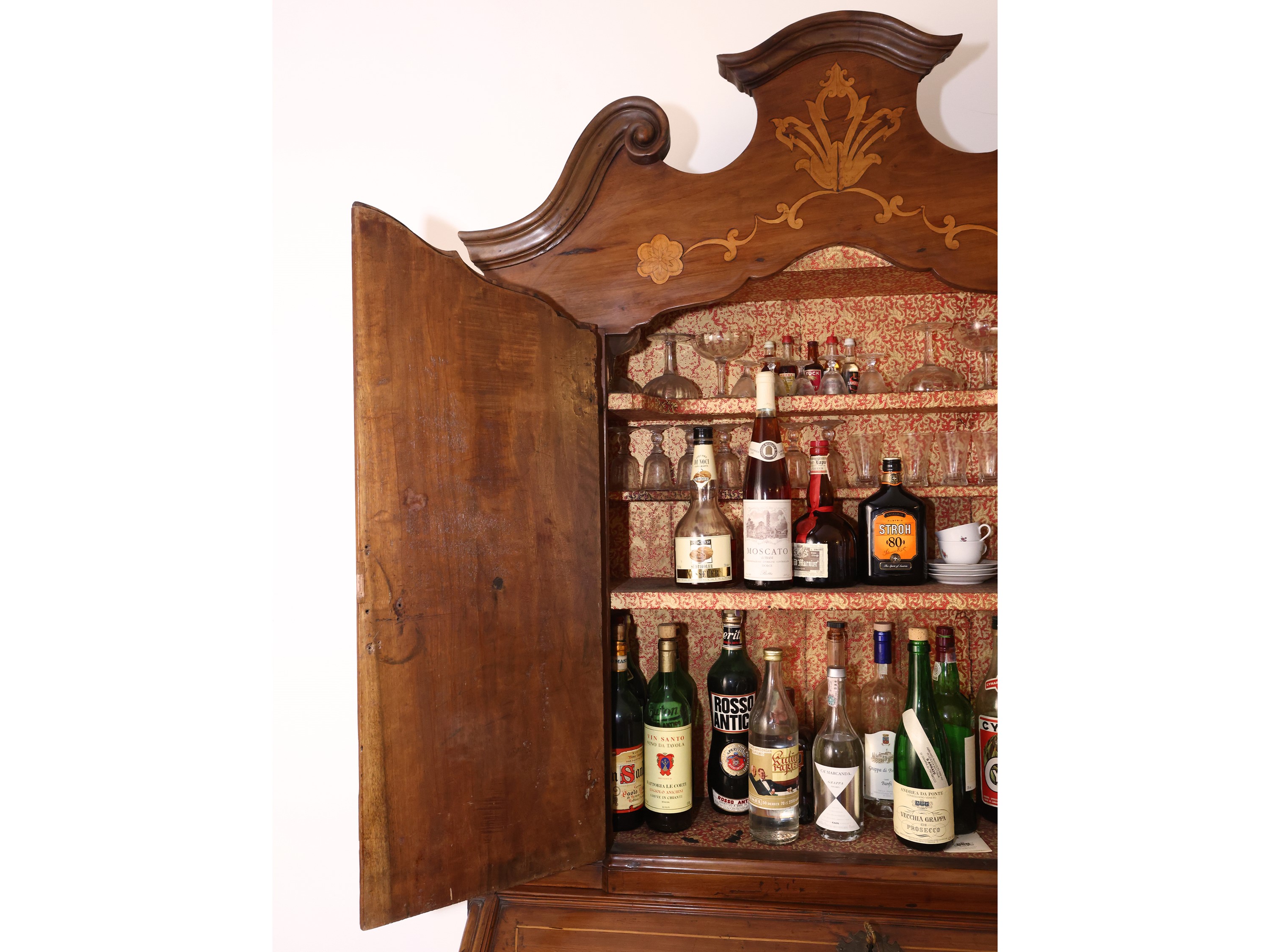 Scrivania a ribalta con alzata in noce