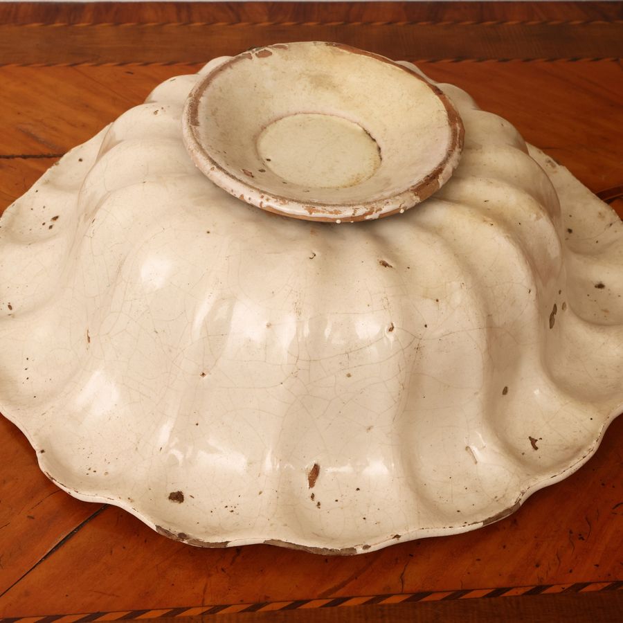 Bacile in Maiolica