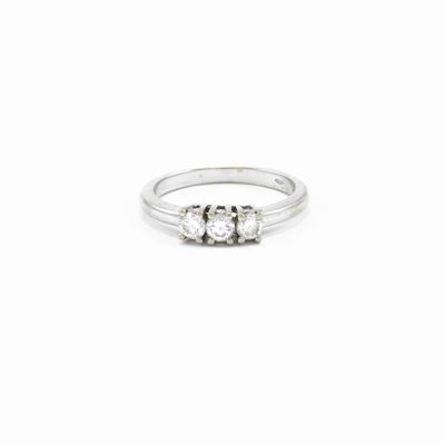 Anello Trilogi in Oro Bianco con Diamanti