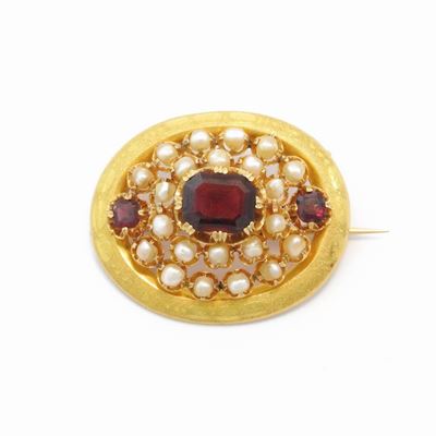 Spilla in Oro Giallo con Granati e Perle