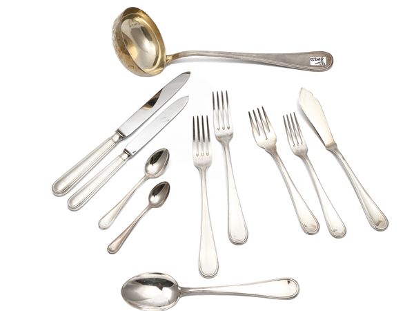 Silver cutlery service