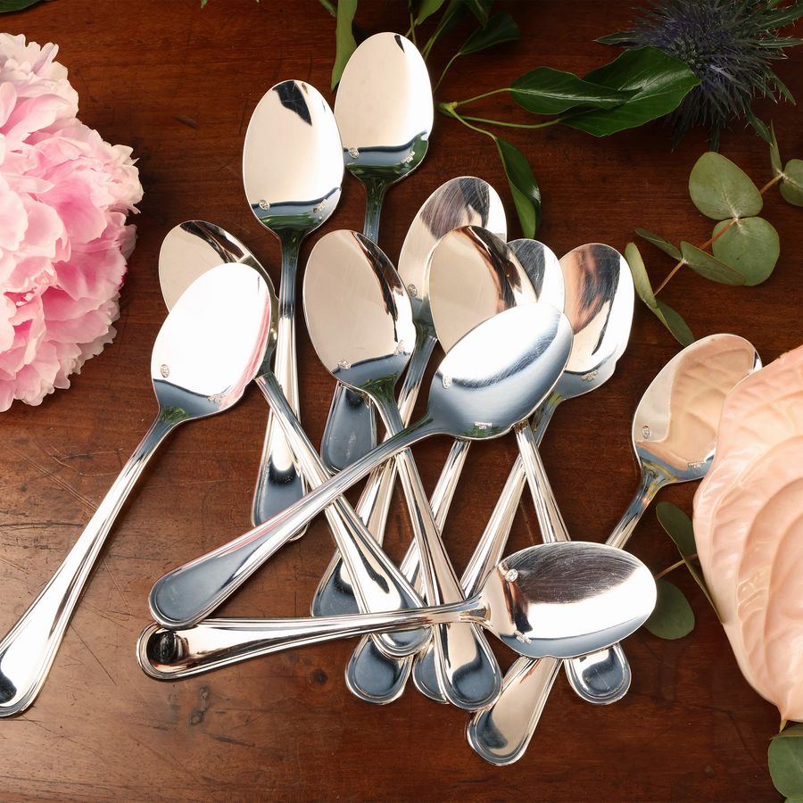 Sette tazzine in porcellana da collezione (Ginori, Limoges ed