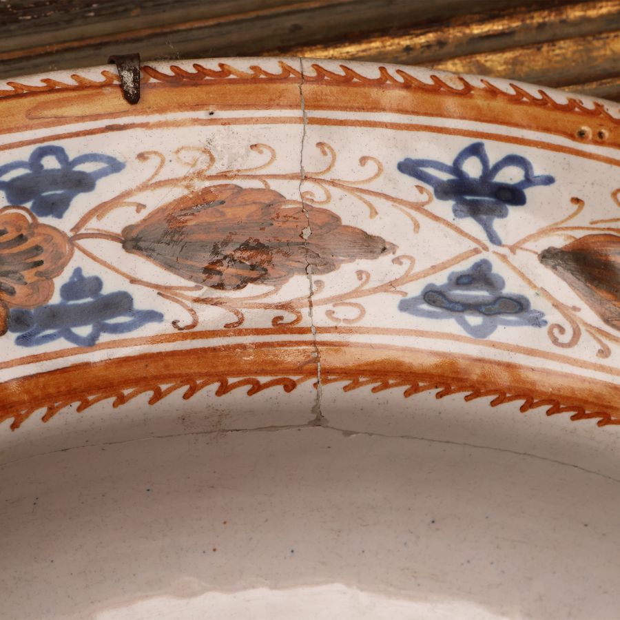 Piatto da Parata in Maiolica