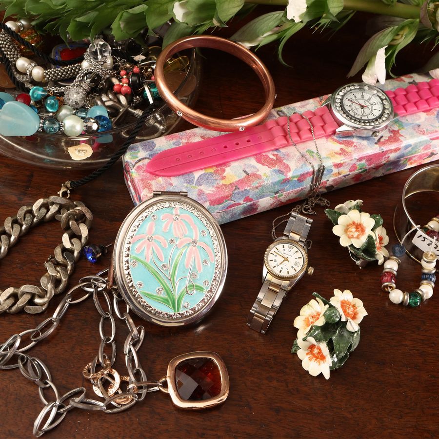 Assortimento di Bigiotteria