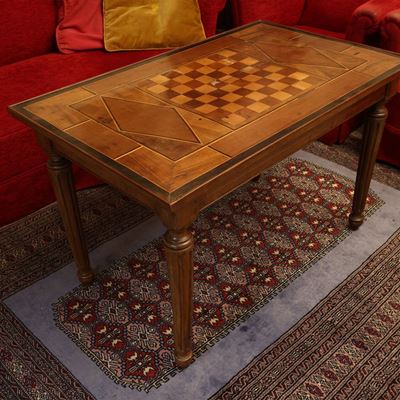 Tavolino Basso da Gioco e Caffè in Noce