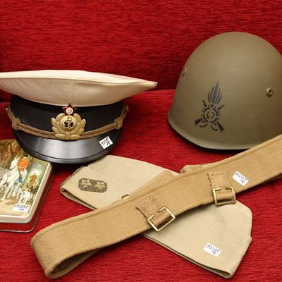Militaria