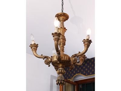 Assortimento di Complementi D'arredo D'epoca
