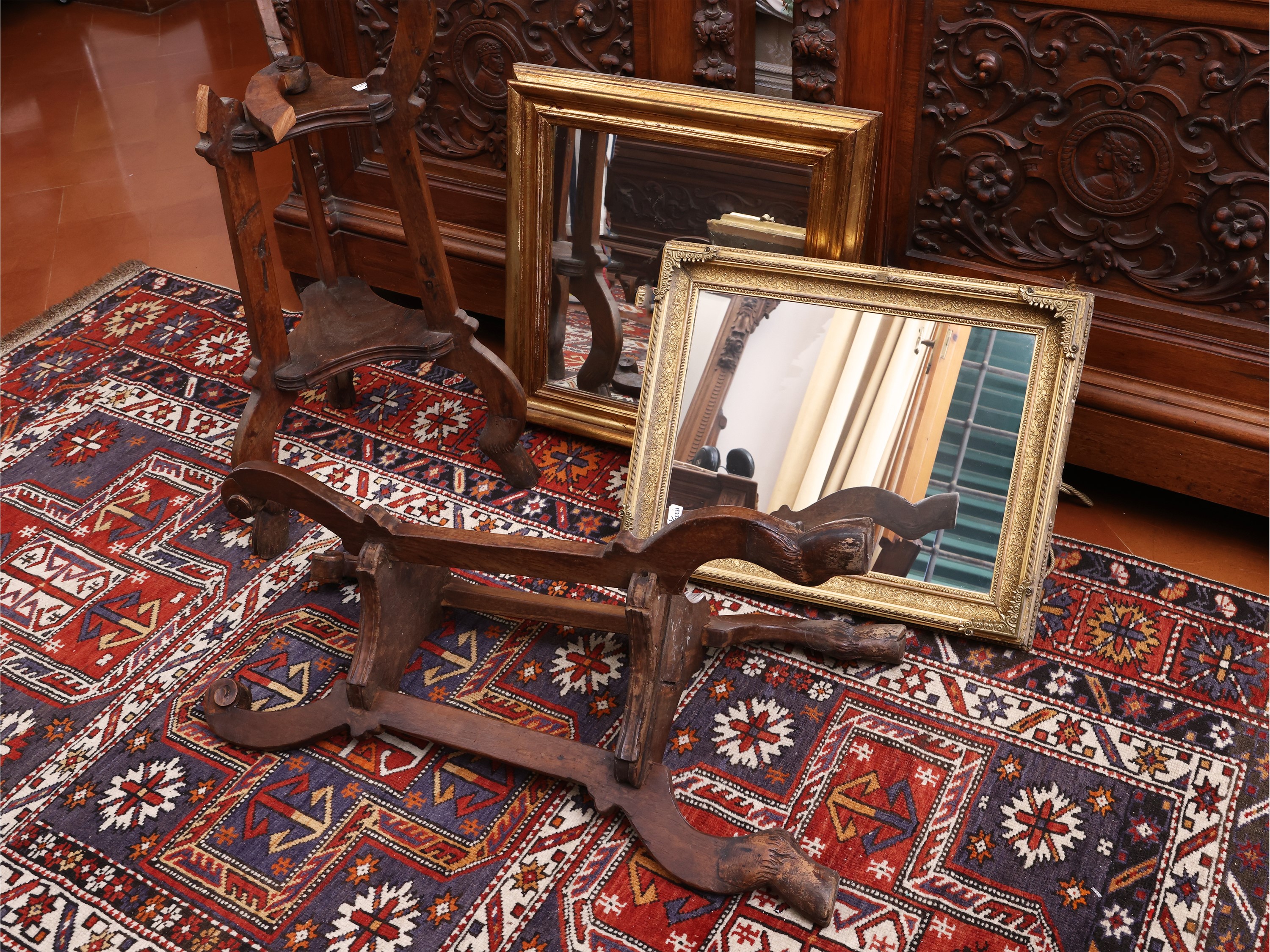 Assortimento di Complementi D'arredo D'epoca