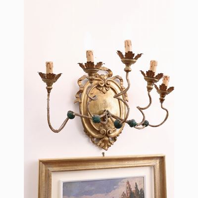 Due Applique in Legno Intagliato e Dorato