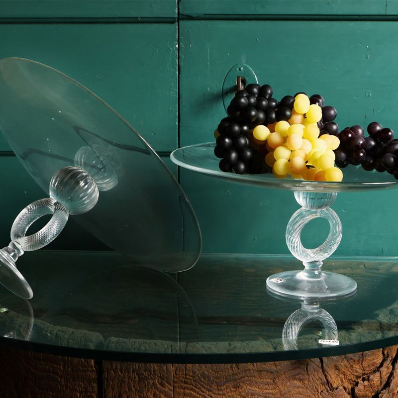 Coppia di grandi alzate in vetro soffiato trasparente