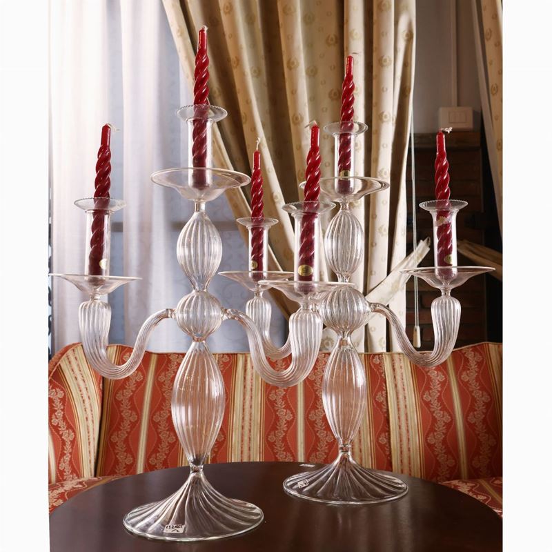 Coppia di Grandi Candelabri in Vetro Soffiato Trasparente
