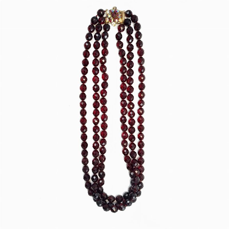 Collana a Tre Fili Color Granato