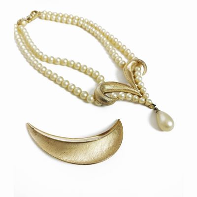 Trifari Collana Multifilo con Perle Simulate