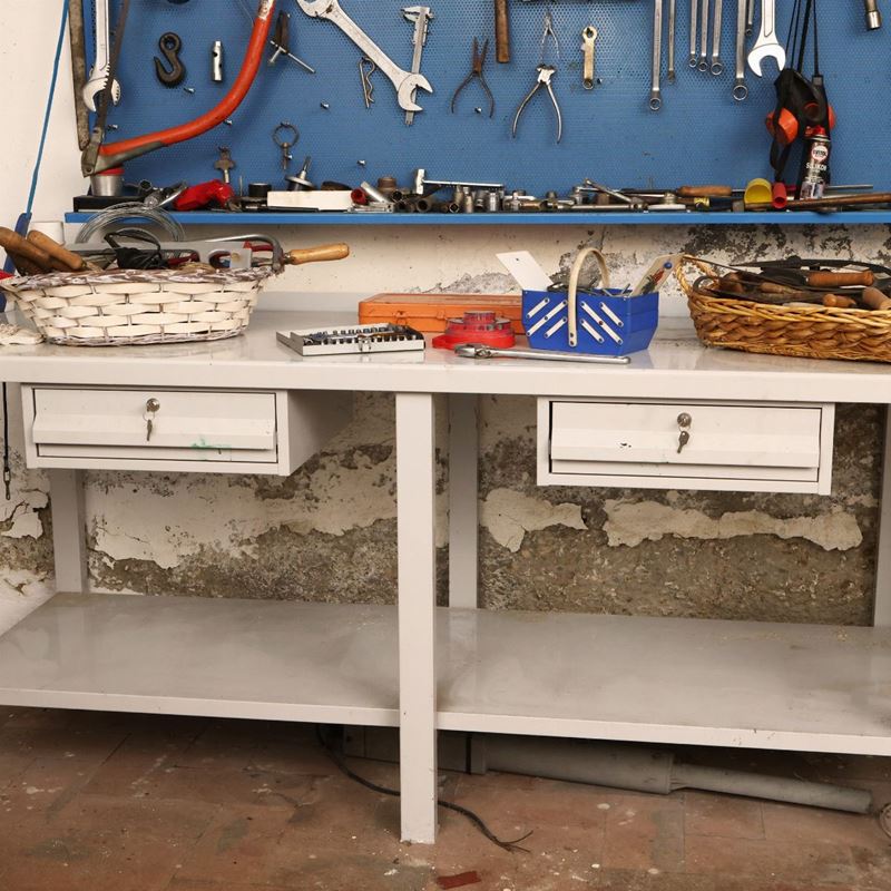 Vasto Assortimento di Attrezzi da Lavoro