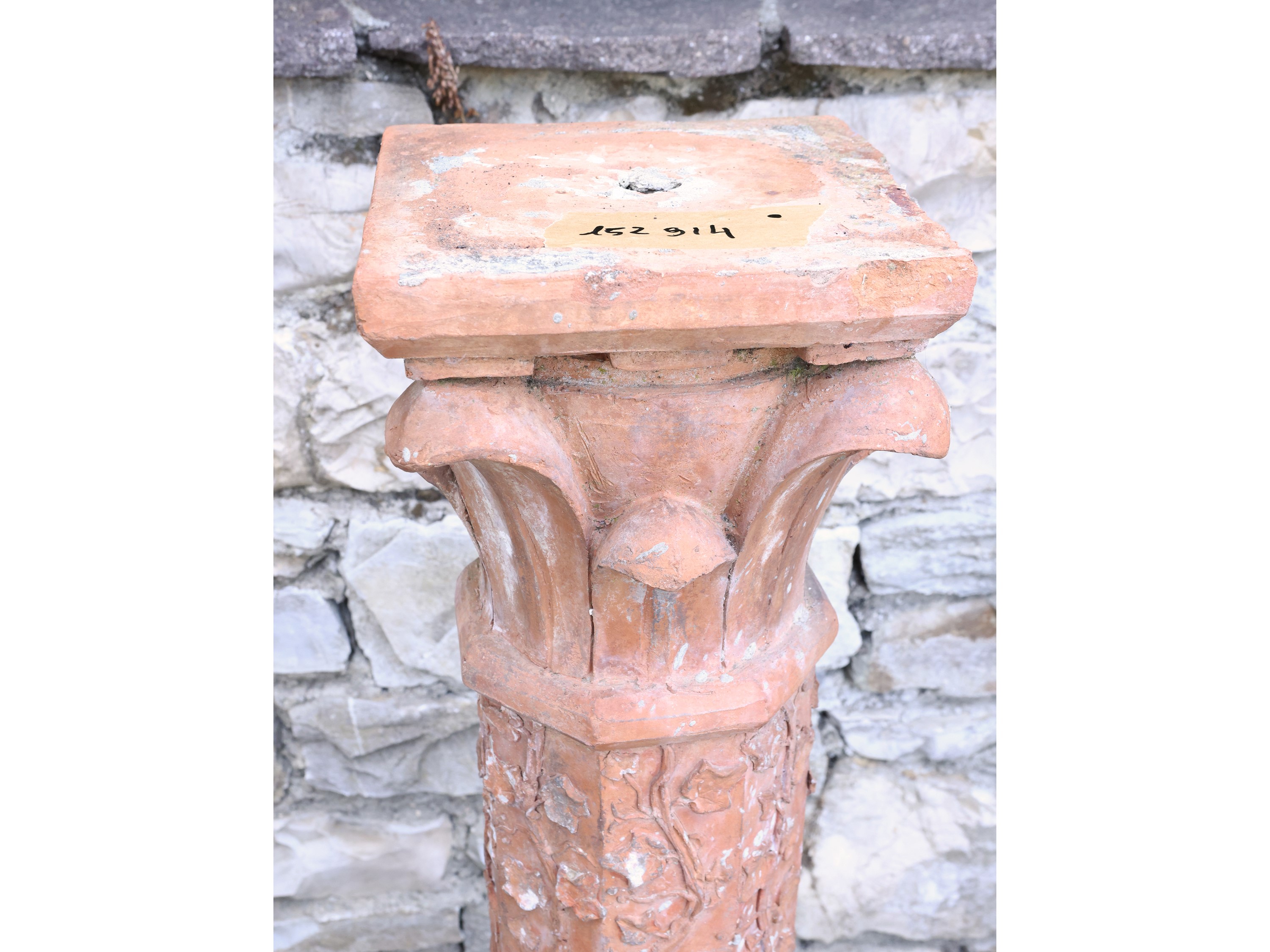 Colonna Portavasi in Terracotta