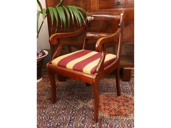 Armchair in cherry wood