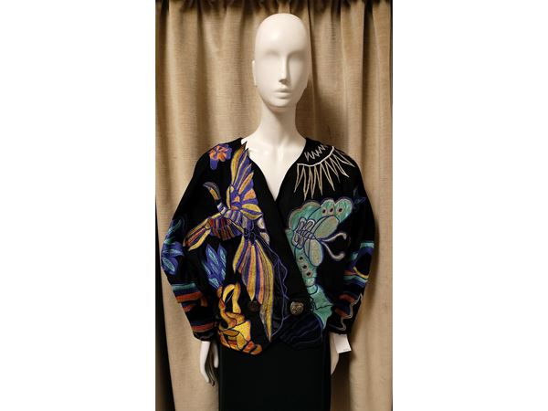 Korii Joko, evening blouson in black fabric with applications and embroidery