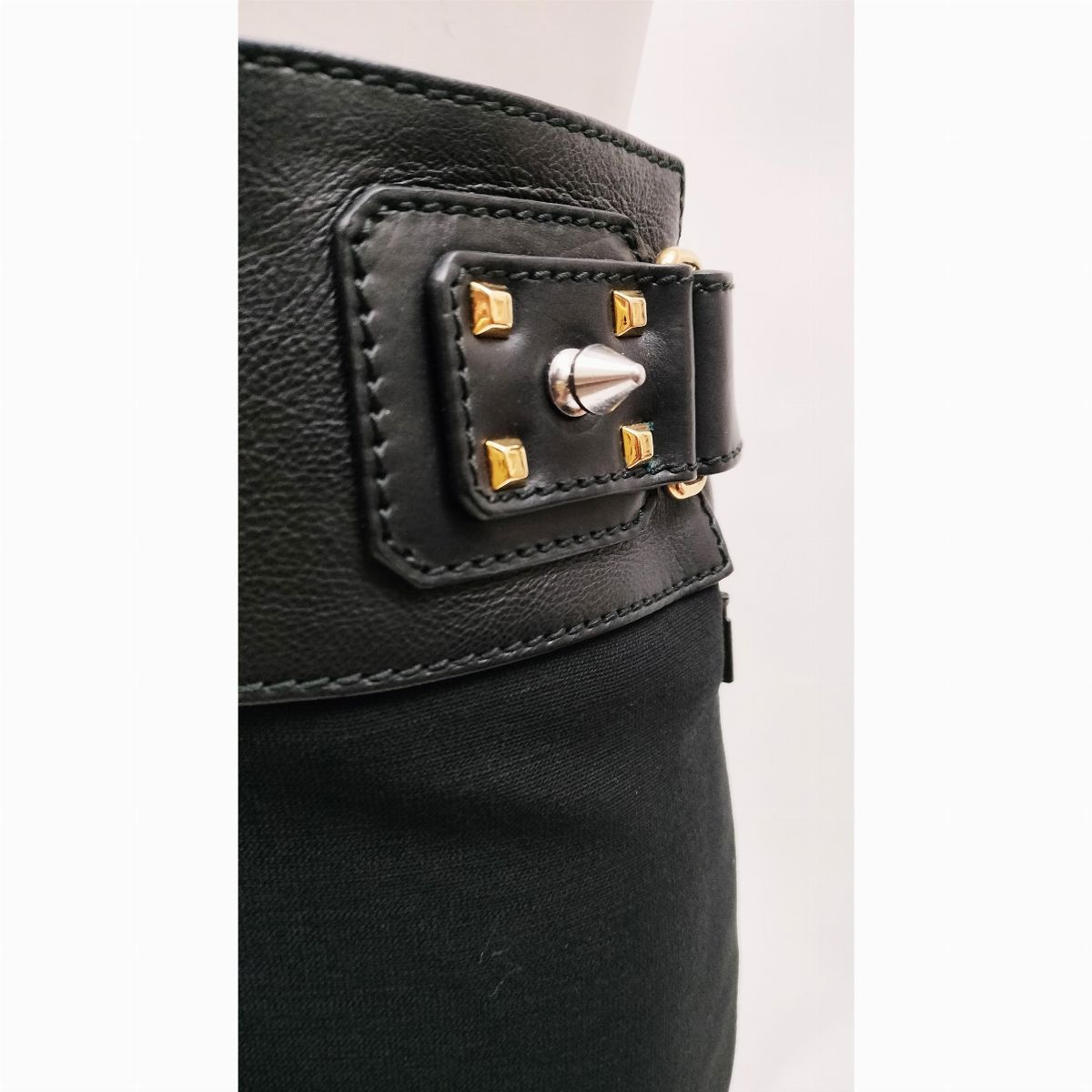 Gucci, Gonna in jersey nero