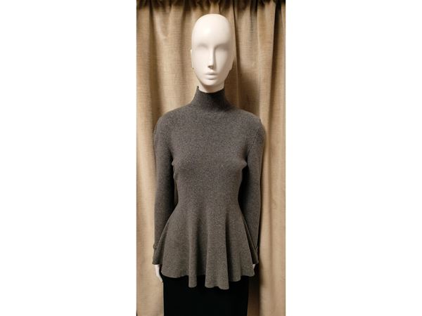 Christian Dior, Gray cashmere sweater