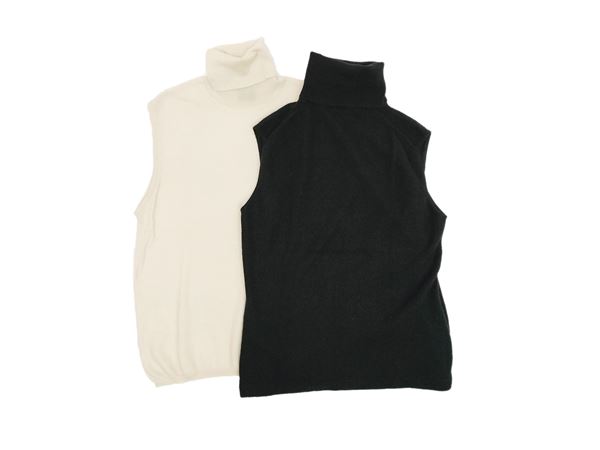 Gucci and Dumchr, Two men's cachemire turtleneck sweaters