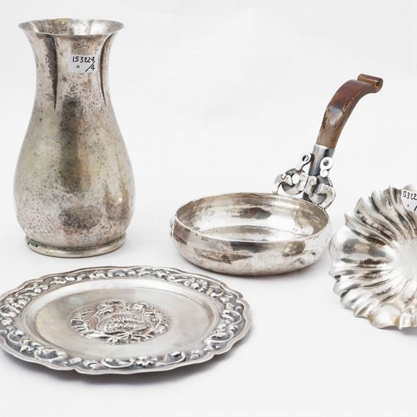 Lot of silver home accessories  - Auction A florentine Villa Antique furniture and paintings. Contemporary Art - Maison Bibelot - Casa d'Aste Firenze - Milano