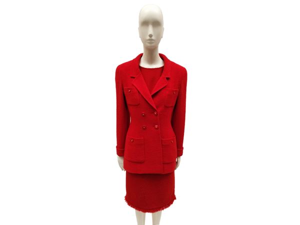 Chanel, composite in red wool fabric