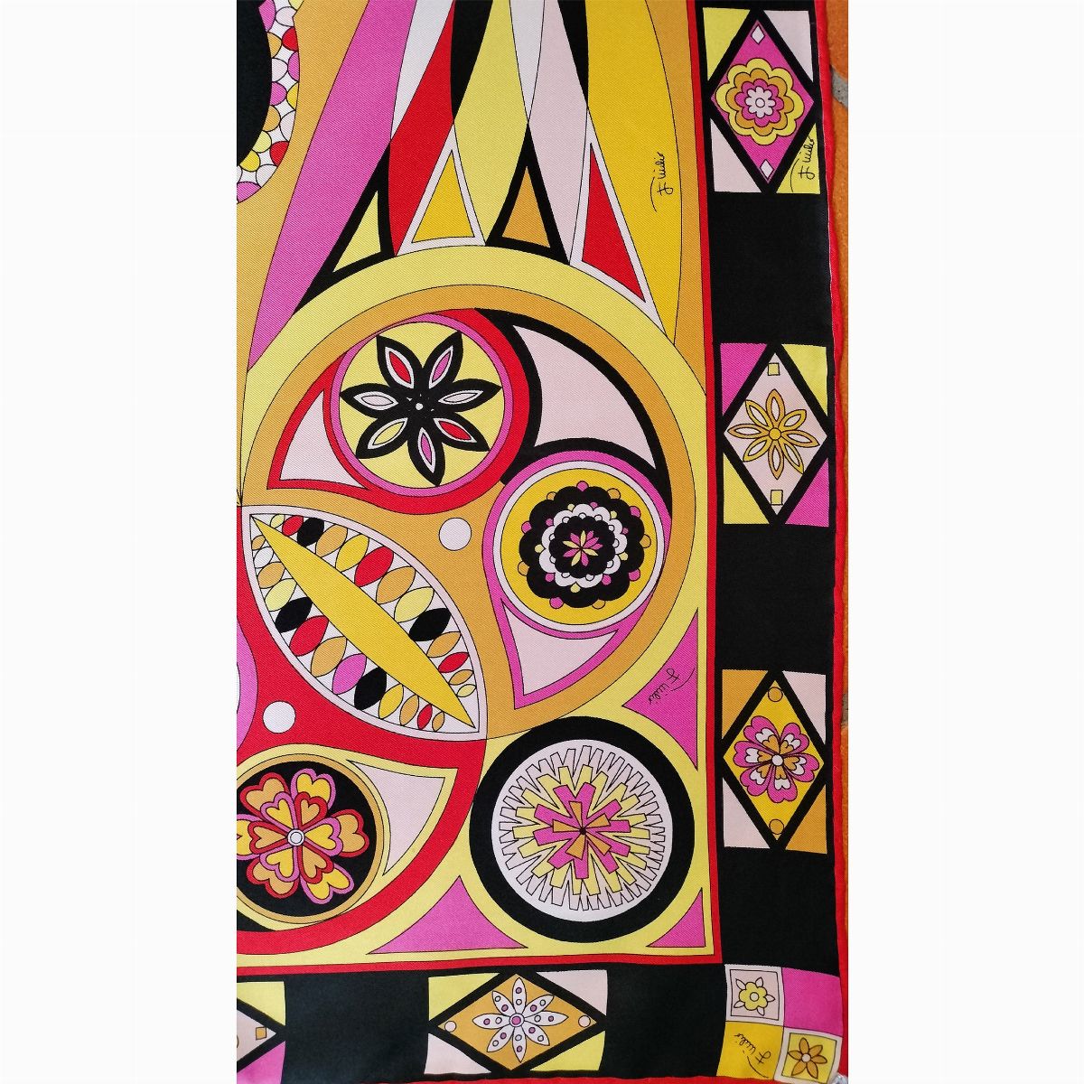 Emilio Pucci, Foulard in Seta