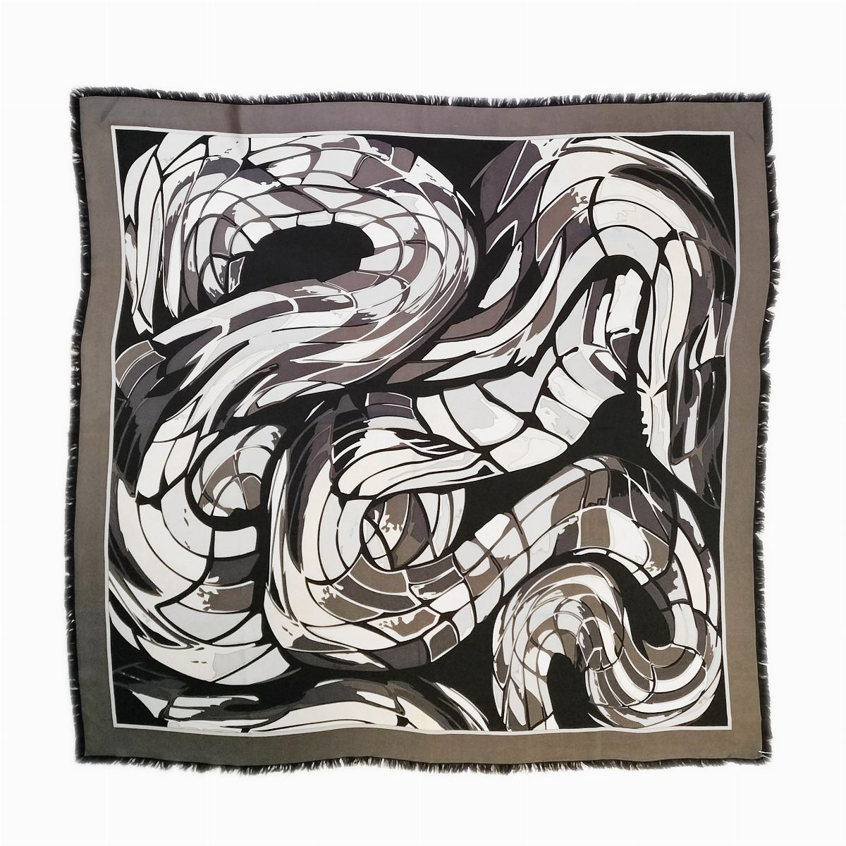 Must De Cartier e Emilio Pucci, Due Foulard in Seta