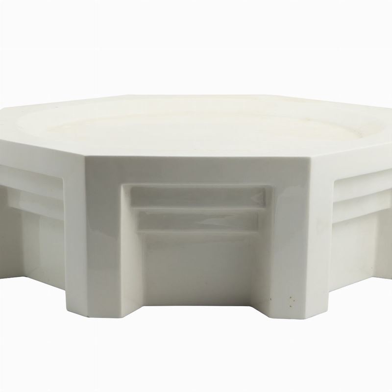 Centrotavola in ceramica, Adolfo Natalini produzione Alessio Sarri, 1989