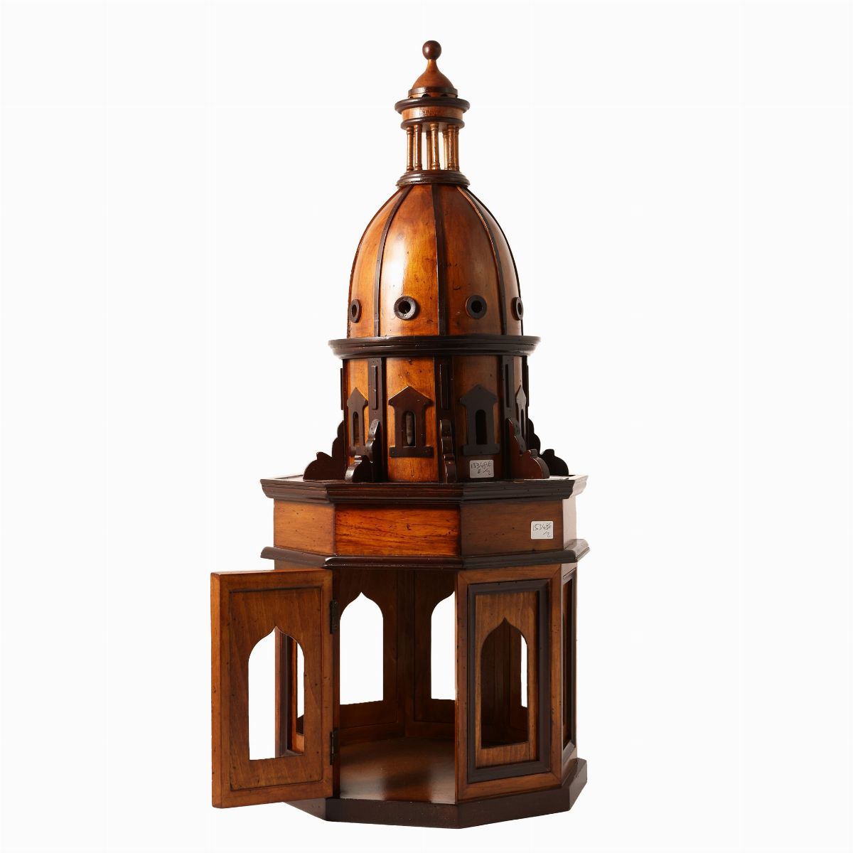 Due Modelli Architettonici in Legno Tenero