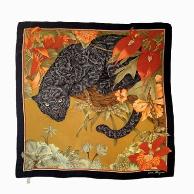 Salvatore Ferragamo, Foulard in Seta