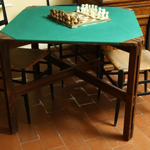 Tavolino da gioco in legno tenero